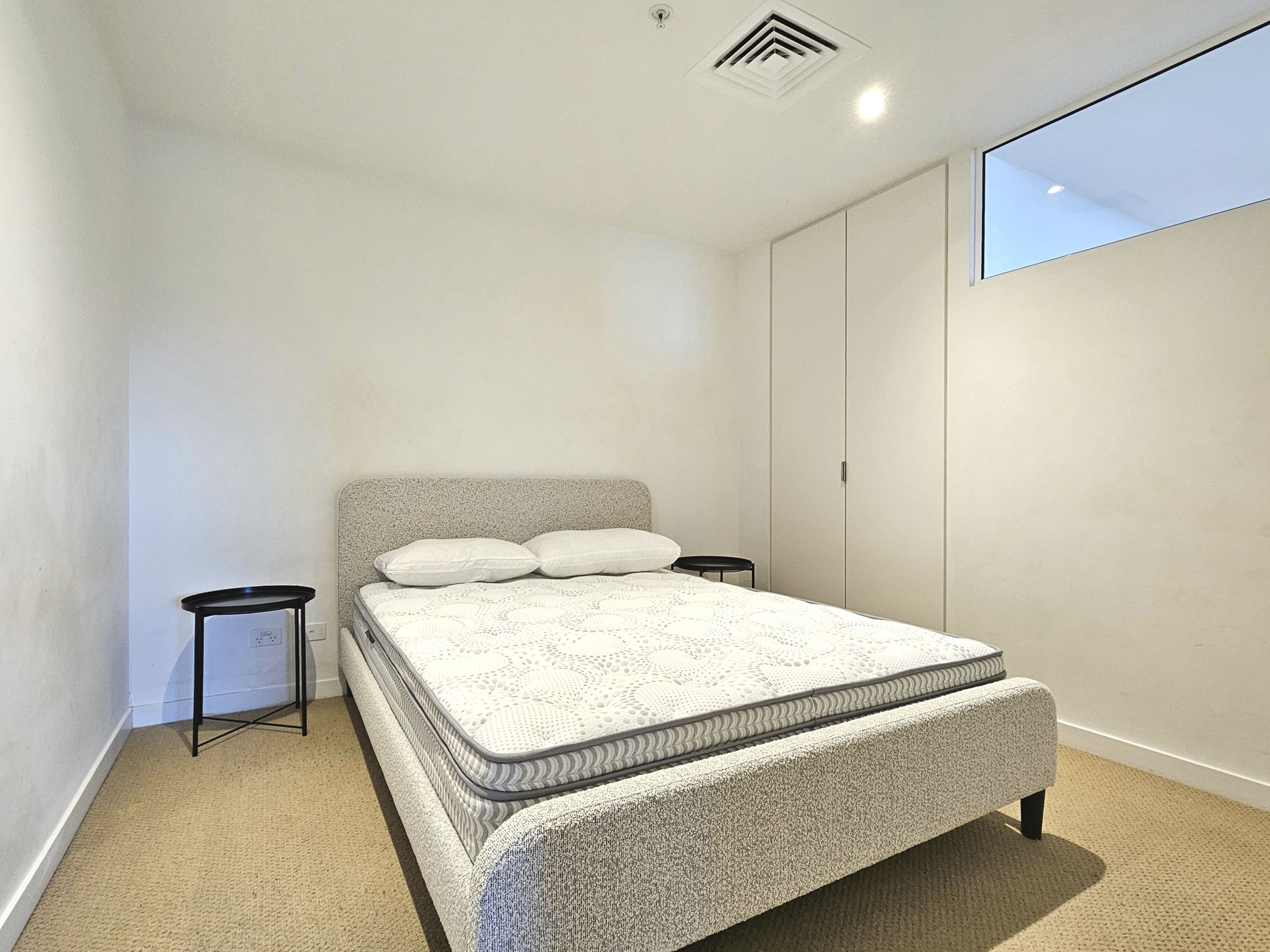 2618 / 555 Swanston Street, Carlton