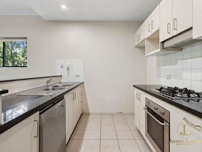 4 / 211A Wigram Road, Forest Lodge