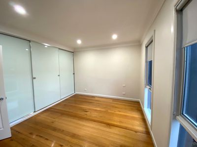 111 Greensborough Road, Macleod