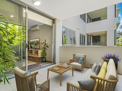 8309 / 55 Forbes Street, West End