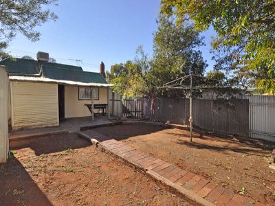28 Rhodes Street, South Kalgoorlie