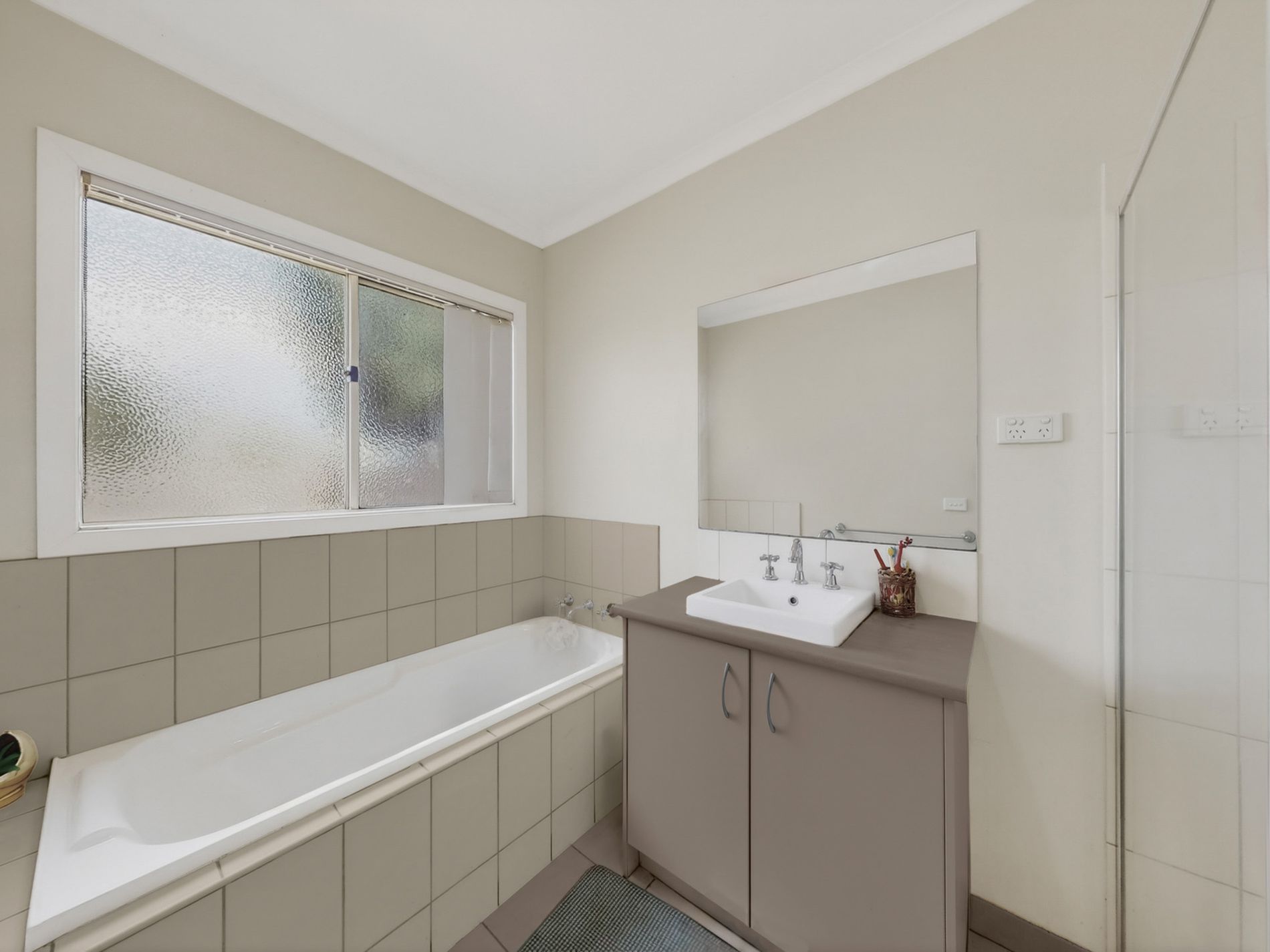 8 Light Fingers Street, Kurunjang