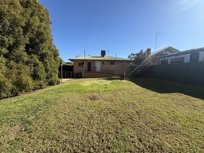 22 Weston Street, Parkes
