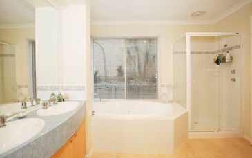 5 Mountain View Circuit, Beaconsfield