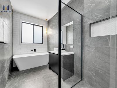 10 Hemsworth Road, Weir Views