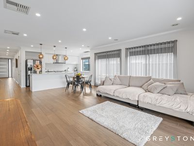 5 Nebula Court, Fraser Rise
