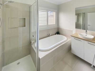 4 Goldstraw Esplanade, Warrnambool