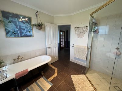 121 Johnstons Road, Mannuem