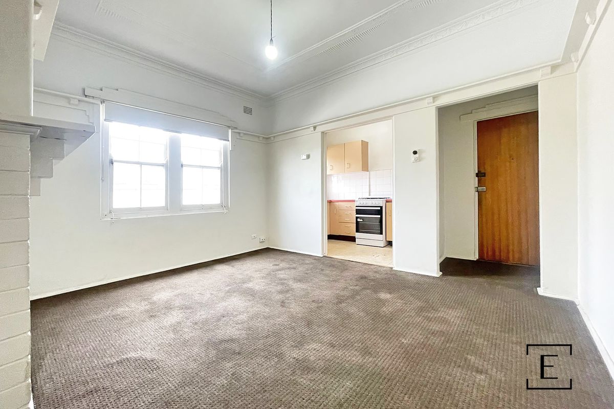 3 / 4 Park Road, Burwood