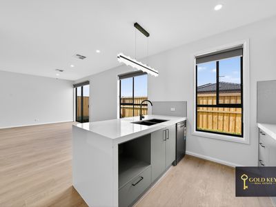 12 Beveridge Circuit, Armstrong Creek