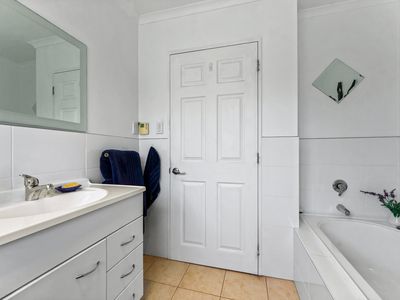 19 Raabia Close, Parakai