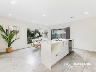 4 Cassa Blue Circuit, Narre Warren