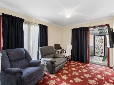 17 Mylson Ave, Broadford