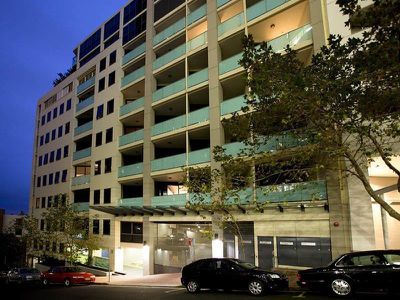 8 Glen Street, Milsons Point