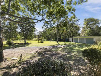 10 Yatama Place, Cooroibah