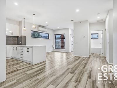 2 / 8 Ardmore Street, Cranbourne