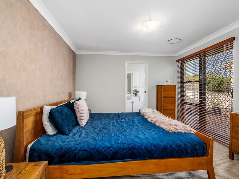 4 Bittern Grove, Glenwood