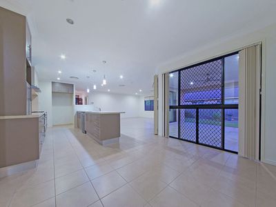 39 Higgs Circuit, Wynnum West