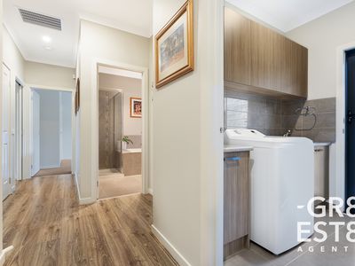 23 Nagle Crescent, Cranbourne West