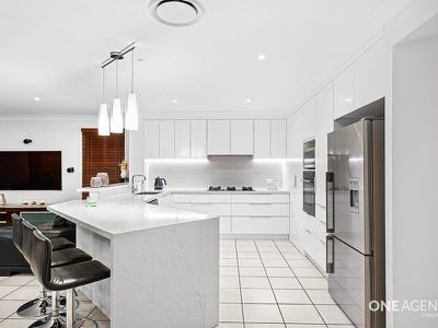 11 Saint Ives Cct, Forest Lake