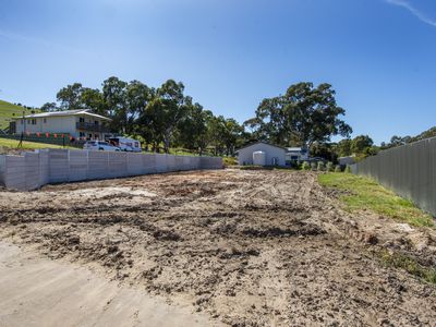 8 Harrison Crescent, Yankalilla