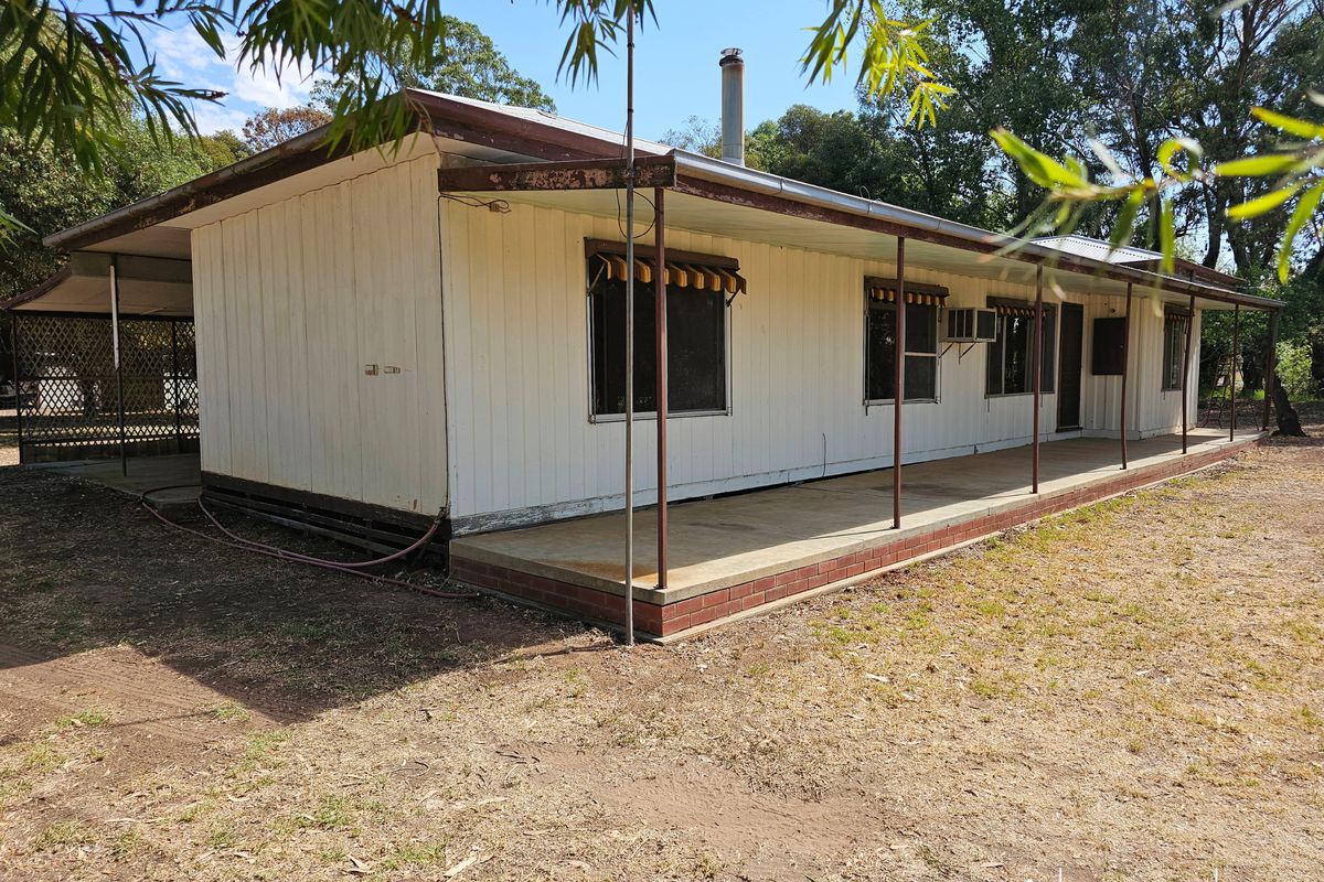 403 Hill Road, Stanhope