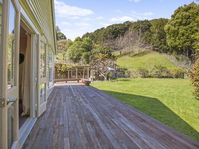 5C Janet Frame Way, Whitemans Valley