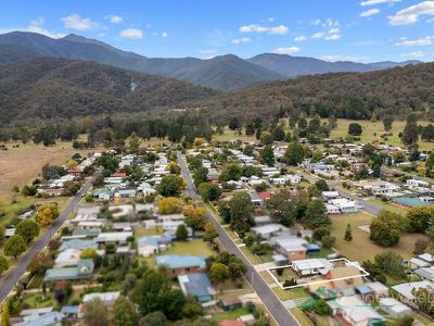 30 Freeburgh Avenue, Mount Beauty