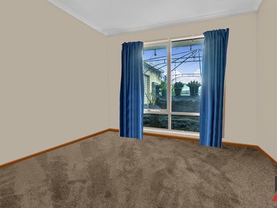66 Silvereye Crescent, Werribee