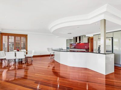 90 Cabana Boulevard, Benowa Waters