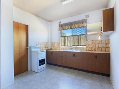 4 / 32 Hoskins Avenue, Kemblawarra