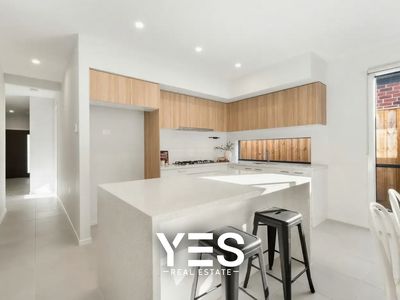 14 Chesney Rise, Officer