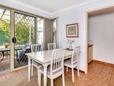 5 Lansdowne Road, South Perth