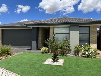 25 Willandra Boulevard, Melton West