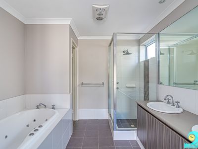 42 Seaside Avenue, Yanchep