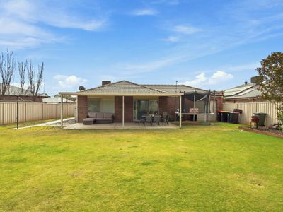 9 Haynes Crt, Tocumwal