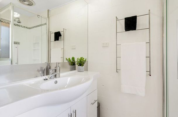 32 Bank Street, Craigieburn