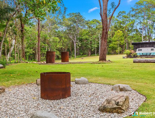 A Once-in-a-Lifetime Old Tewantin Acreage Opportunity image 6
