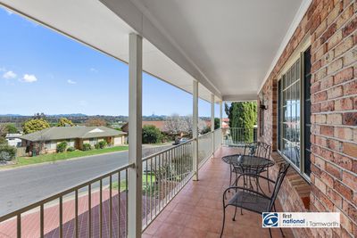 14 Valley Drive, Tamworth