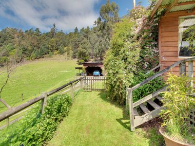 8  Blue Gum Road, Gardners Bay
