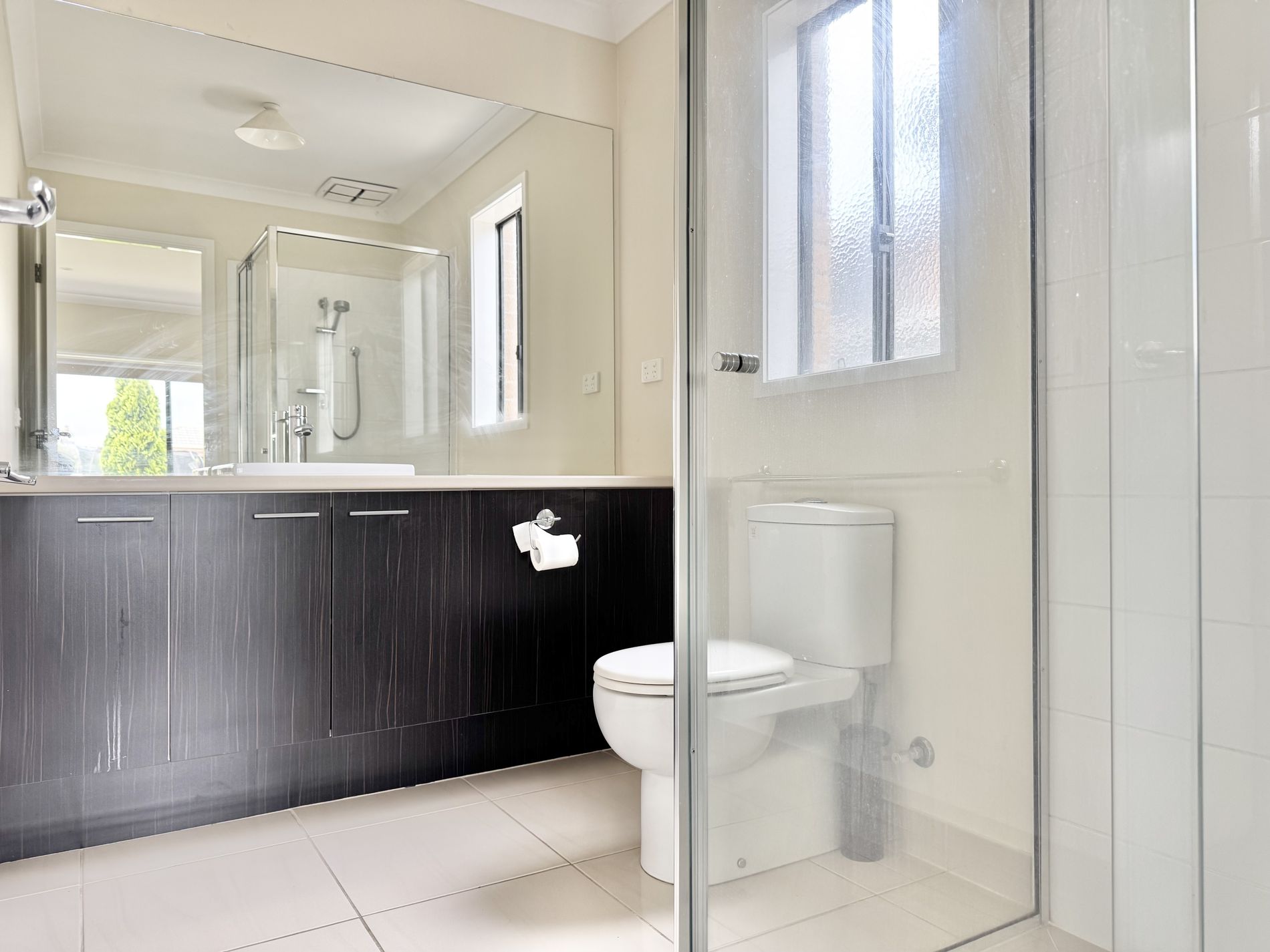 5 Lambertia Crescent, Manor Lakes