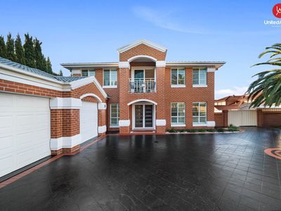 6 Battenberg Close, Cecil Hills