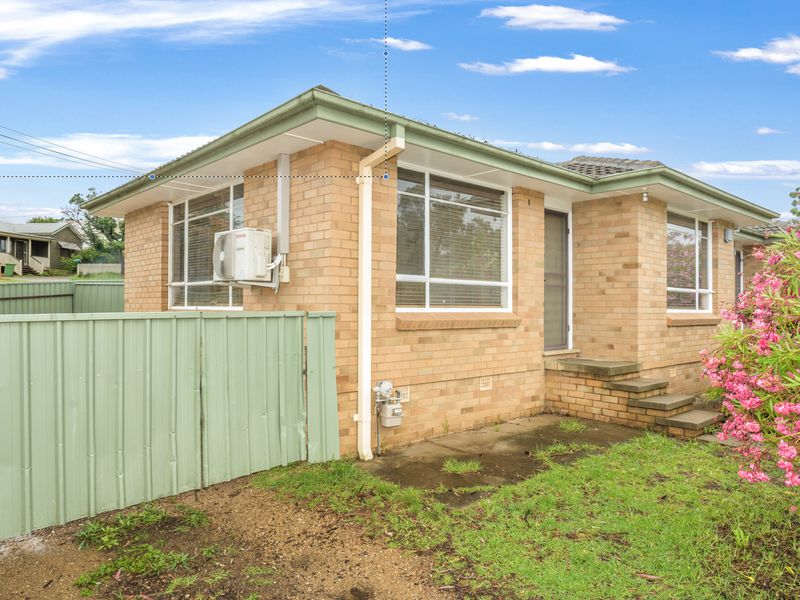 1 / 74 Tharwa Road, Queanbeyan