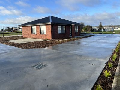1 / 13a Old Bass Highway, Wynyard