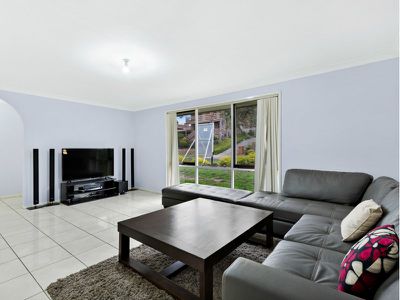 1 / 23 Blackwood Drive, Hampton Park