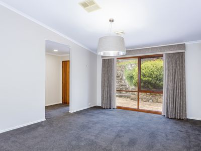 11 Woodman Place, Greenleigh