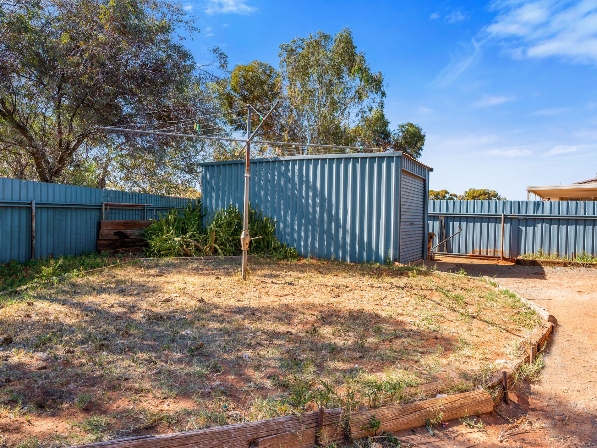 15 Flanagan Parade, Hannans
