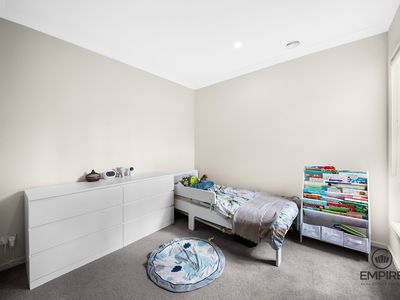21 Mediterranean Avenue, Clyde