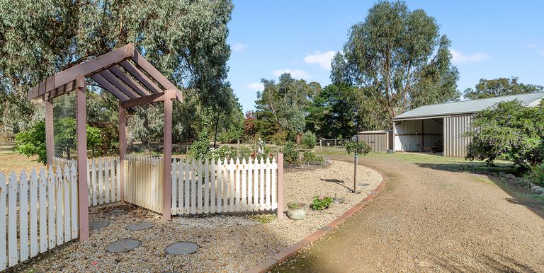 73 Hillview Road, Euroa