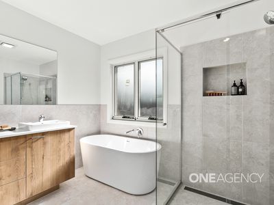 20 Grey Myrtle Road, Huntley